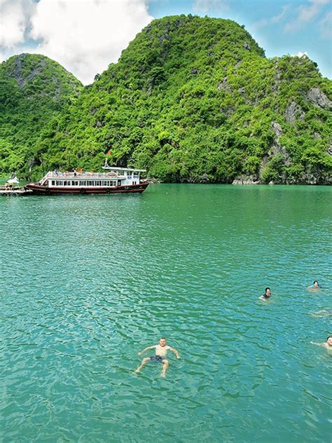 Reasons to visit Halong Bay and Bai Tu Long Bay