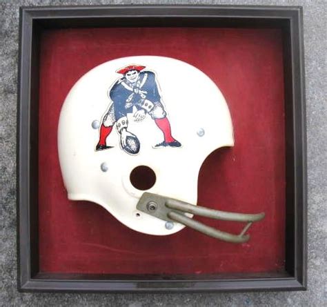 Lot Detail - 1970's NEW ENGLAND PATRIOTS FOOTBALL WALL HELMET PLAQUE