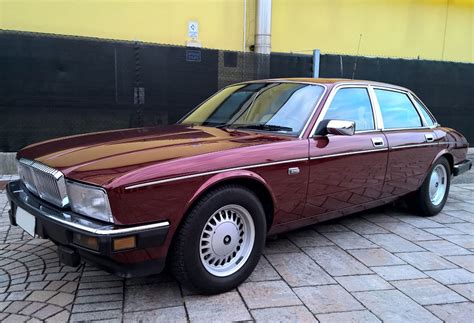 JAGUAR DAIMLER XJ40 | Mezzi storici Marchetti