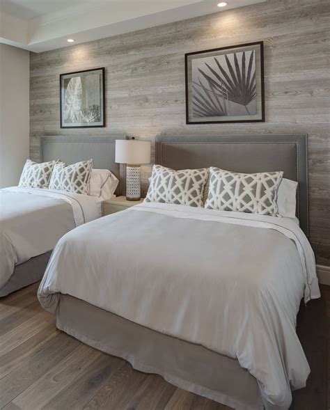 Grey Hardwood Floor Bedroom - bmp-syrop