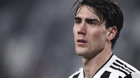 Transfer: Juventus take decision on selling Vlahovic as Chelsea include ...