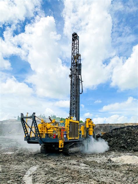 DRILLING: Epiroc introduces DM30 II SP blasthole drill - Canadian Mining Journal