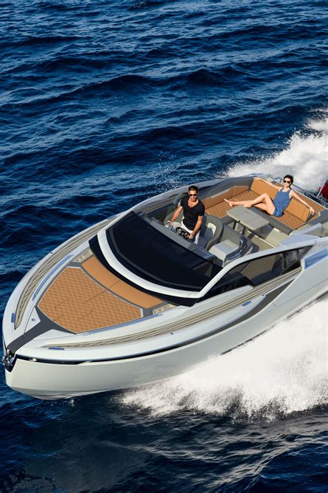 F-LINE 33 | Fairline Yachts