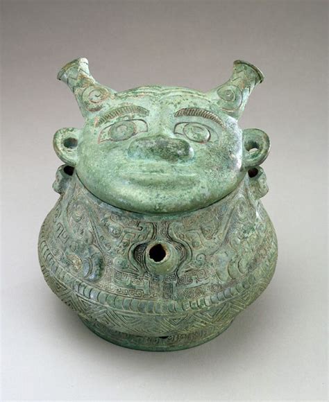 Shang Dynasty Bronze Wine Server (Huo), circa 1200-1100 BC | Chinese bronze, Chinese art ...