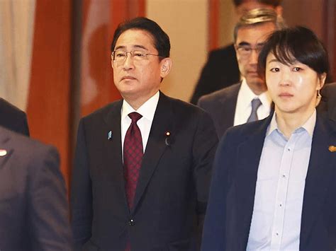 Yoon, Kishida vow better Seoul-Tokyo ties following summit : NPR