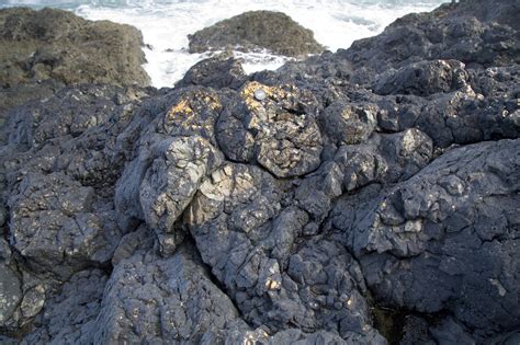 Oceanic crust – that sinking feeling – Metageologist