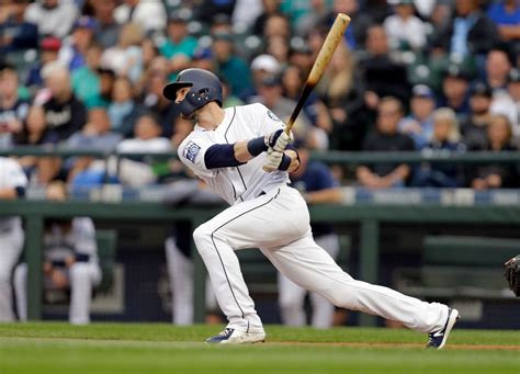 Mitch Haniger finishing strong in his rookie season with the Mariners ...