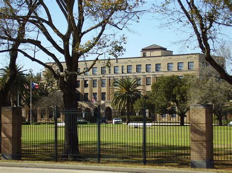 Bellaire, Texas - Wikipedia, the free encyclopedia | Episcopal high school, Episcopal, High school