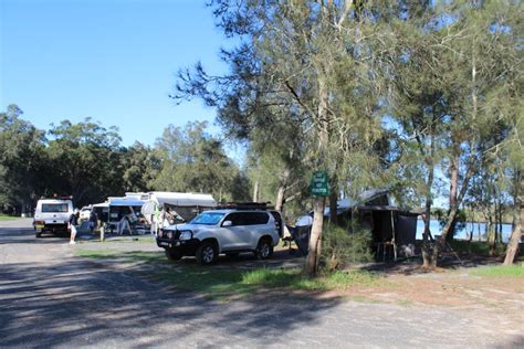 Australian CamperTrailers Group members weekend get together at Myall ...