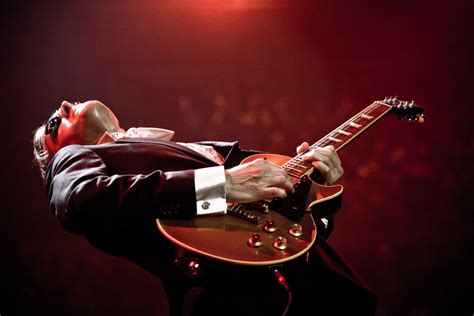 Joe Bonamassa Discusses ‘Guitar Man’ and Creating the Cinematic ...