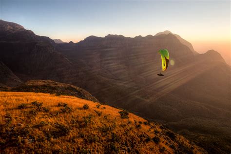 The Art of Paragliding Photography - Jody MacDonald Photography