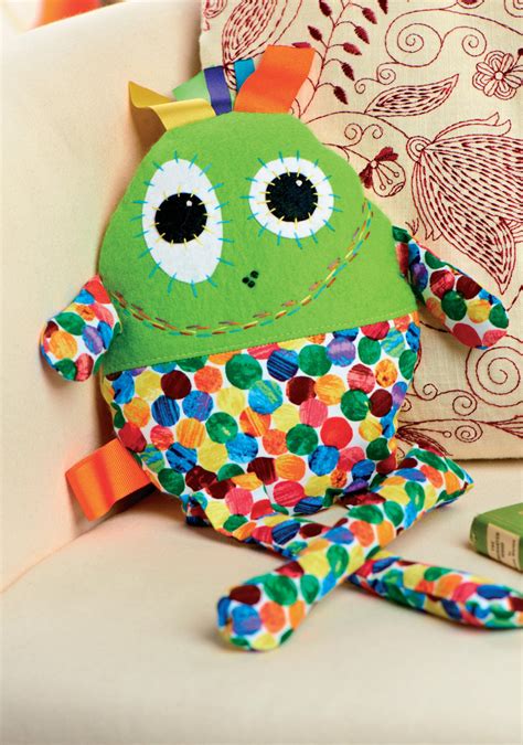 Retro Print Plush Monsters - Free sewing patterns - Sew Magazine