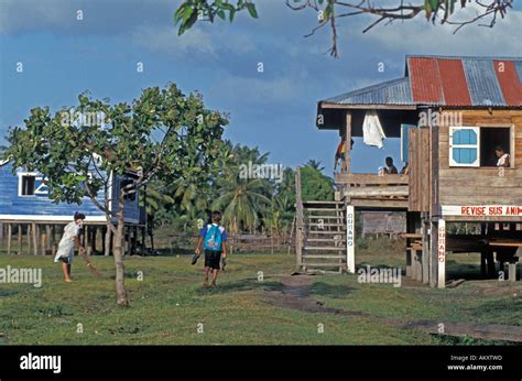 Nicaragua Miskito Coast village Stock Photo - Alamy