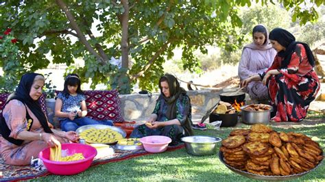 Baking Two Types of Sweet and Local Delicious Kurdistan Bread on Sadj | Baking Bread - YouTube