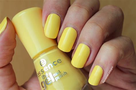 Essence The gel nail polish. Color, base and top coat [Review] Essence Gel Nail Polish, Gel Nail ...