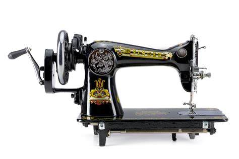 SINGER sewing machine model 15 Premium Black - Singer Shop International