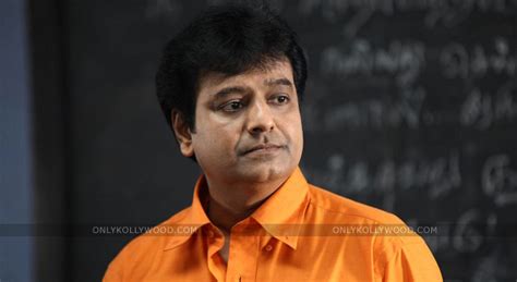 Vivek waives remuneration to support producer - Only Kollywood