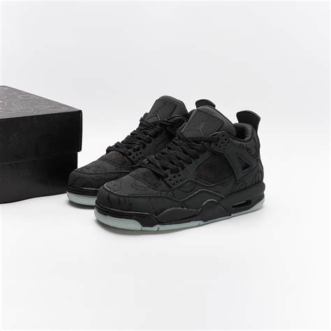 Air Jordan 4 x Kaws Black – Vitusy