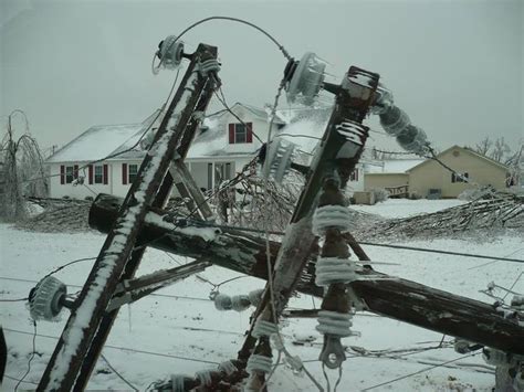 ICE STORM 2009 | Mayfield kentucky, Ice storm, Utility pole