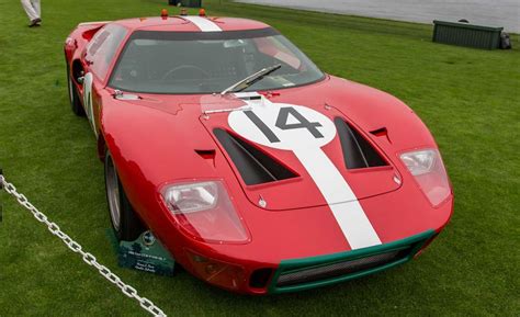 17 Vintage Ford GT40s Stampede into Pebble Beach