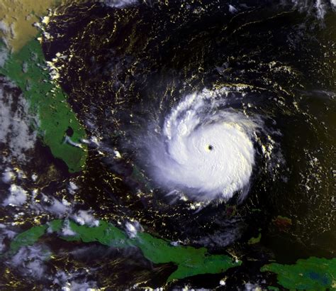 Hurricane Andrew 30 Years Later - TrendRadars