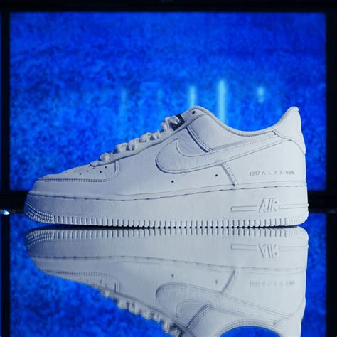 NIKE AIR FORCE 1 SP - NEW DELIVERY – GR8