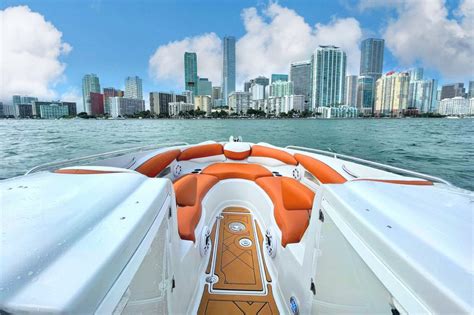 BOAT RENTAL MIAMI: 9 AWESOME OPTIONS YOU'RE GOING TO LOVE