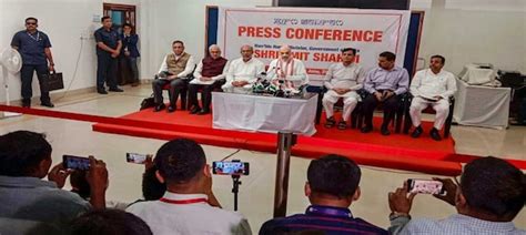 Manipur CM promises mobile internet restoration in 'four-five days ...