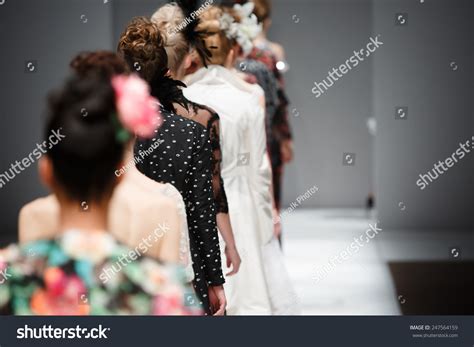 109,799 Shoe Fashion Show Images, Stock Photos & Vectors | Shutterstock