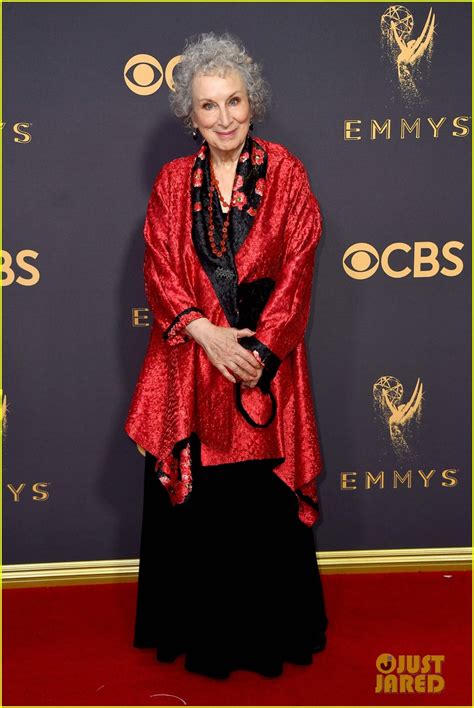 'Handmaid's Tale' Author Margaret Atwood Joins Cast at Emmys 2017 ...