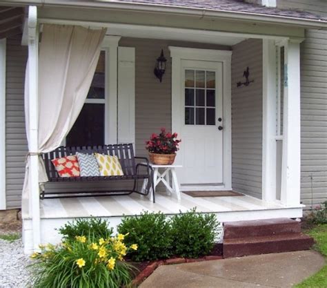 39 Cool Small Front Porch Design Ideas - DigsDigs