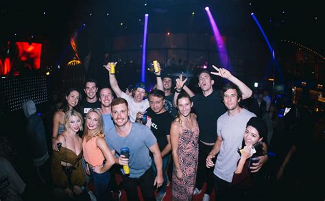 Making Japanese Friends at Nightclubs! | Osaka Nightclub Guide