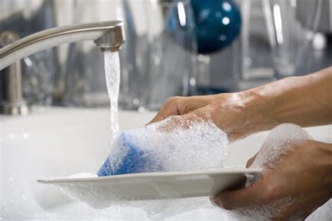 7 Tips For Hand-Washing Dishes FAST, Because Nobody's Got Time For A ...