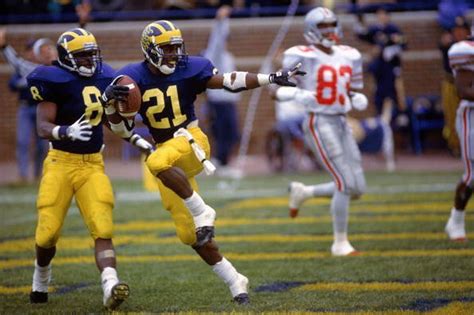 OSU-Michigan 1991: Desmond Howard's Heisman Trophy pose highlights ...