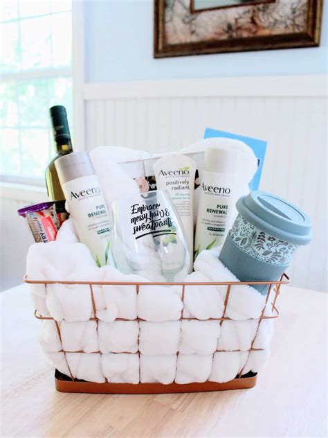 How to Make a New Mom “Treat Yourself” Gift Basket | The Mom Friend