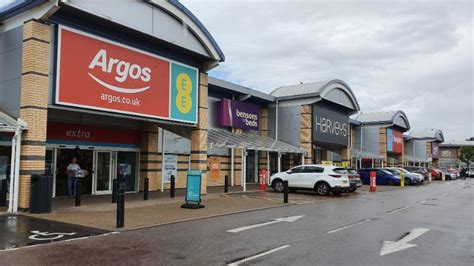 Airport Retail Park, Southend-On-Sea - ShopsNearMe.com