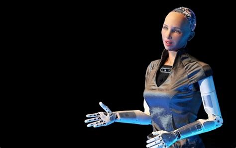 “인류 파멸시킬 것” 말한 AI 로봇 소피아, 대량 판매 눈앞 | 나우뉴스