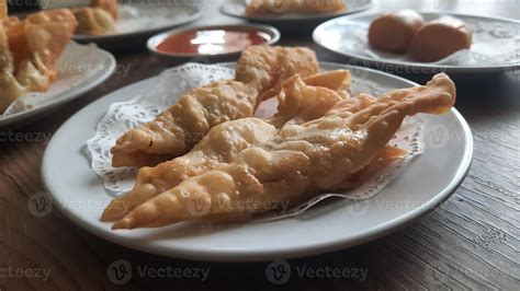 Pangsit, Pangsit Goreng, delicious Pangsit Ayam Goreng or Chicken Fried Dumpling, Indonesia ...