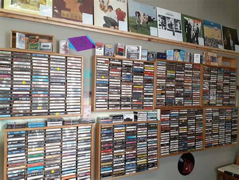 Why does anyone buy cassettes? Meet the music fans who swear by tape | Euronews