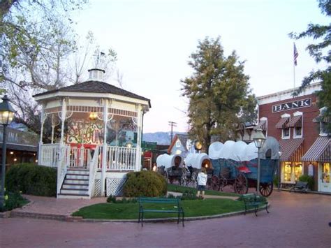 Trail Dust Town in Tucson, AZ - Virtual Globetrotting