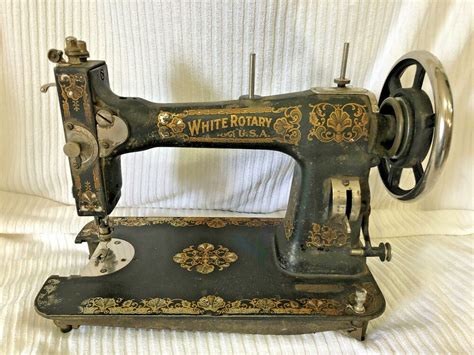 ANTIQUE WHITE ROTARY SEWING MACHINE FR 488466 | White rotary sewing machine, Sewing machine, Sewing