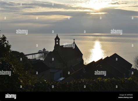 Spring Sunset Clevedon Pier Stock Photo - Alamy