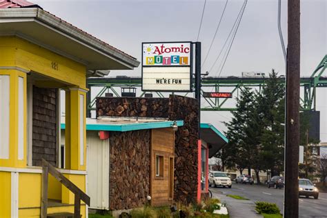 Motel Signs | Dave Koch Photography