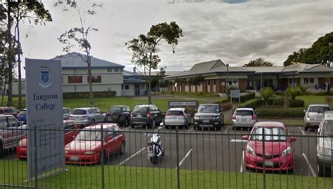 Students from South Auckland high school 'violently and randomly ...