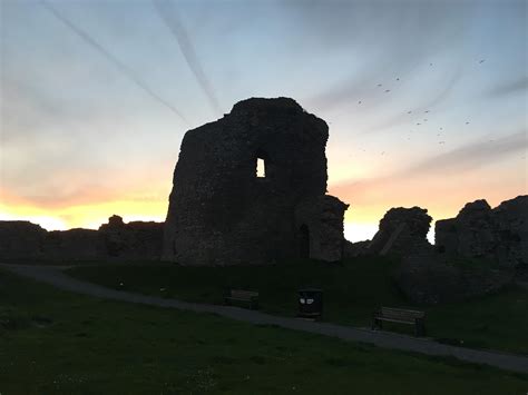 Aberystwyth castle at dusk (OC) [4000x3000]. : r/Aberystwyth