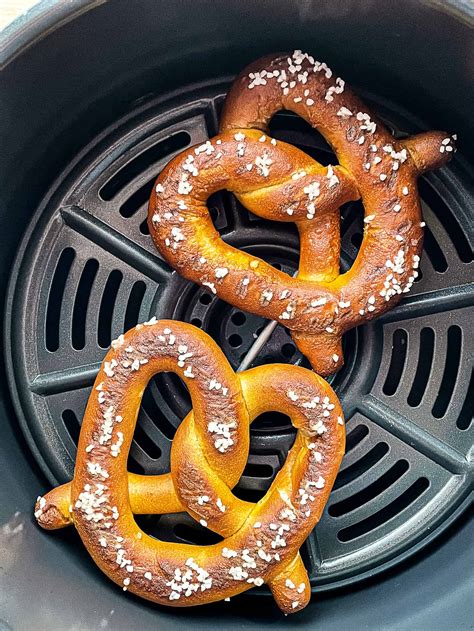 How to Cook Frozen Pretzels in the Air Fryer - Cook Fast, Eat Well