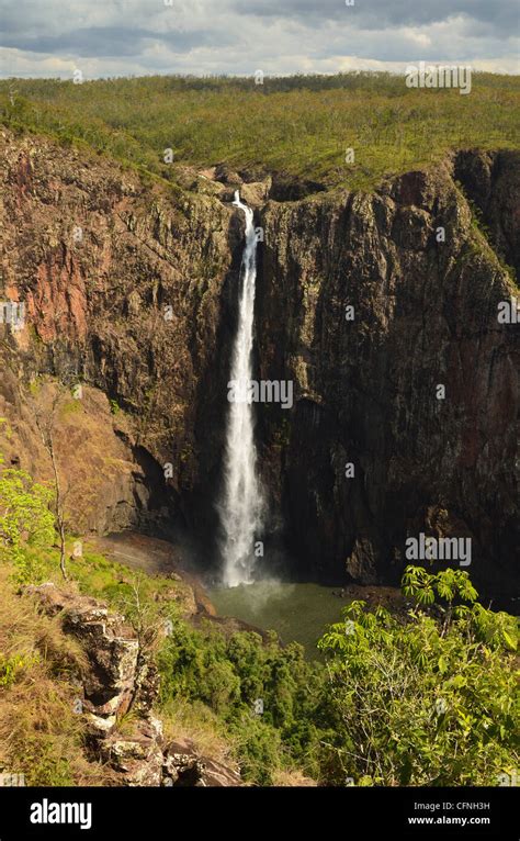 Wallaman Falls, Australia's highest waterfalls, Queensland, Australia ...