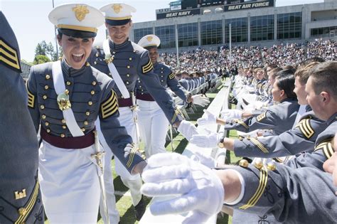 Dempsey emphasizes trust at West Point graduation | Article | The ...