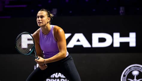 Aryna Sabalenka coach reveals 'embarrassing' issue she had to overcome to pip Iga Swiatek ...