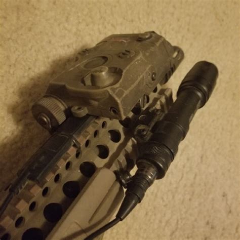 SOLD Replica surefire m600 scout light | HopUp Airsoft